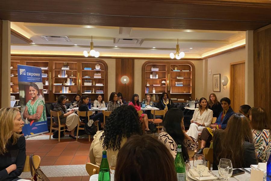 {image:url:description}